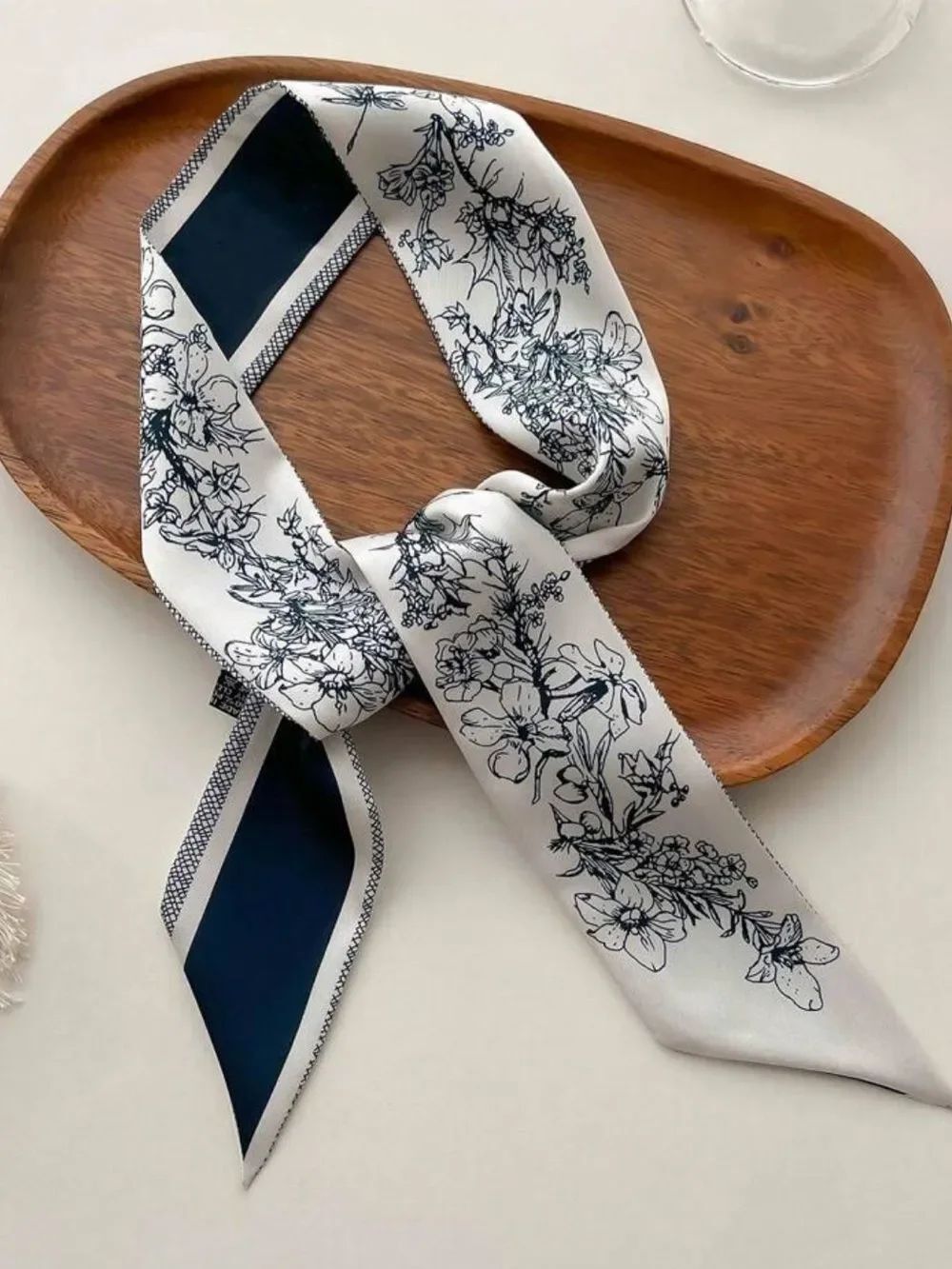 Floral Print Scarf M1586